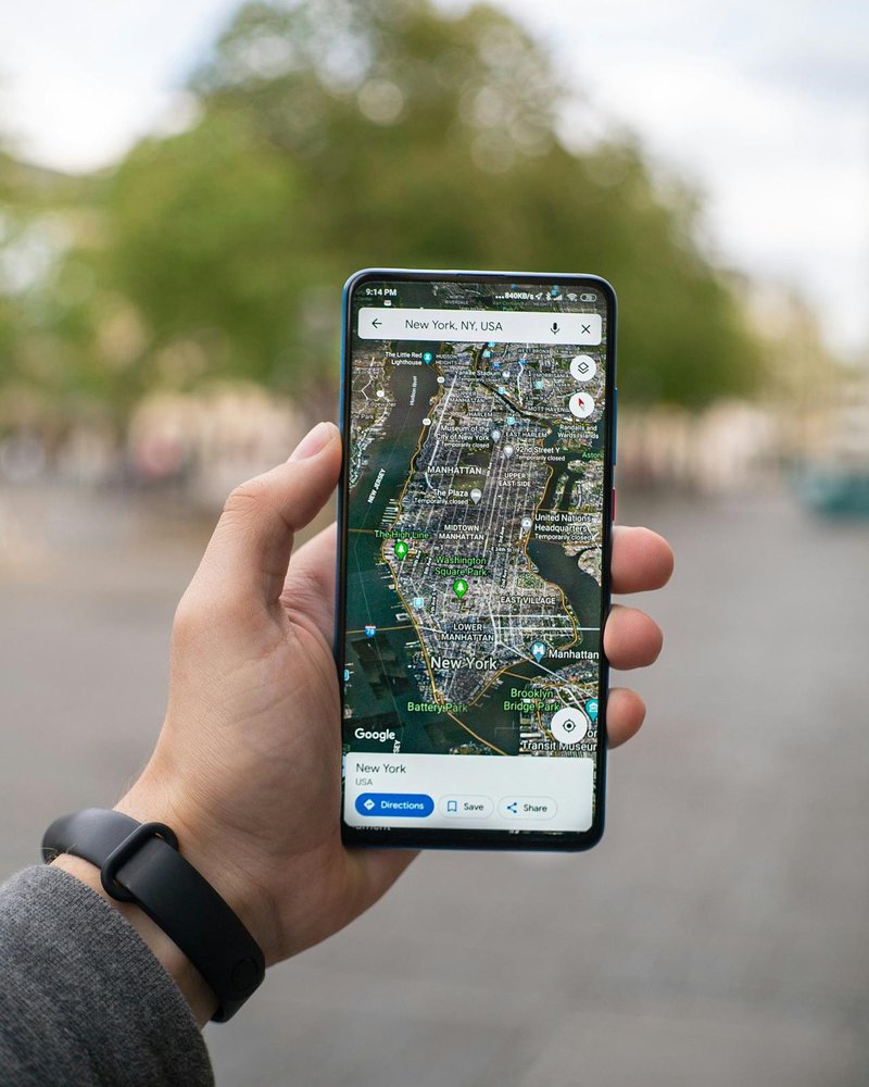 Google Maps local pack showing three local business results